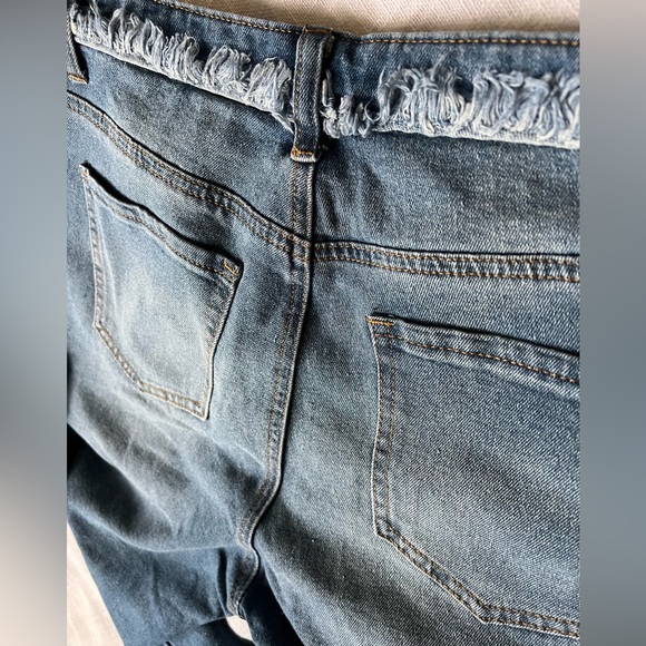 Banjul Frayed Asymmetrical Frayed “Preloved” Jeans Size:Large - Picture 4 of 9